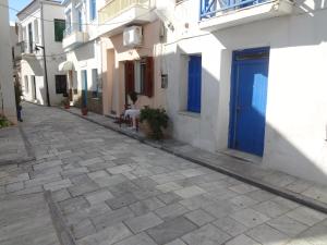 Korthi central appartment by the seaside. Andros Greece