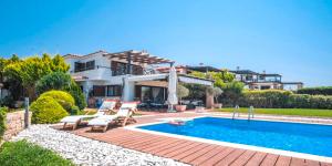 Luez Private Pool Villa, Elani Halkidiki Greece