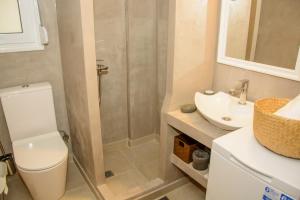 Neighborly Nest - Apartment in the heart of Athens