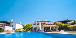 Luez Private Pool Villa, Elani Halkidiki Greece