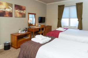 Family Room room in The Dog & Bear Hotel