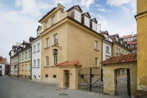 Warsaw Old Town Apartments by Renters