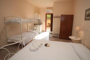 Ventoura Studios & Apartments Syros Greece