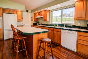 Frays Lane Waterfront Home