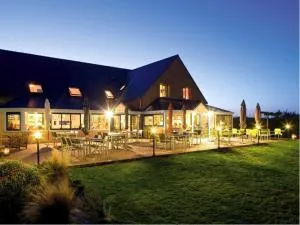 Hôtel Restaurant Le Mur du Roy - Le Tour-du-Parc