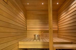 Polar Star Moonlight Apartments