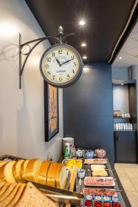 Hotels Best Western Plus Suitcase Paris La Defense : photos des chambres