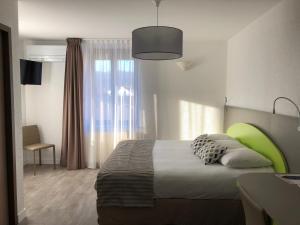 Hotels Les Tilleuls : photos des chambres