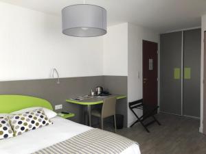 Hotels Les Tilleuls : photos des chambres