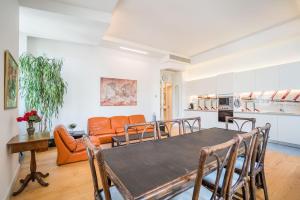 Spacious & Bright Apartment in Cais Sodre