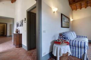 Villa Casaglia 1-apartment With Shared Pool