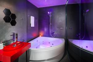 Double Room with Spa Bath (without Window) and Free Access to Relax Zone room in Central Point Boutique Hotel