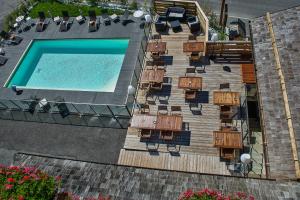 Hotels Hotel-Chalet Les Ecureuils Jardin, Piscine, Sauna : photos des chambres