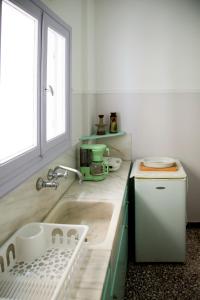 Comfortable and Cozy Apartment in Central Athens