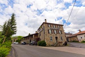 3 hvězdičkový hotel Au Pont de Raffiny Saint-Anthème Francie