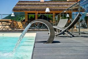 Hotels Hotel-Chalet Les Ecureuils Jardin, Piscine, Sauna : photos des chambres