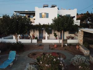 Narkissos Studios Paros Greece