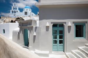 Valsamo Suites Santorini Greece