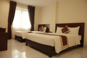 New Sun Hotel