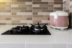 Nice and Comfy Studio Apartment Casa de Parco By Travelio