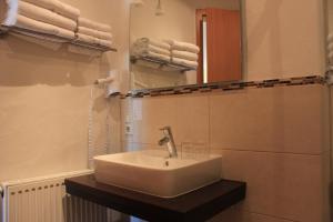 Hotel & Gästehaus Im Ziegelweg KLIMATISIERT Eintrittskarten für den Europa-Park erhalten Sie garantiert über uns