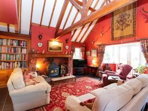 The West Wing - Trefnant