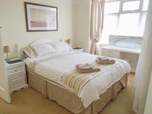 32 Cranleigh Close