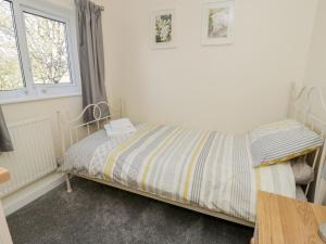 5 Ceirnioge Cottages