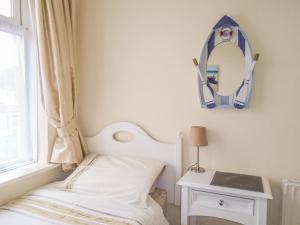 32 Cranleigh Close