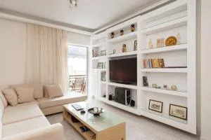 Elegant Athenian Apartment - Galátsion