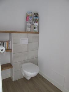 B&B / Chambres d'hotes Les Bordes : Chambre Double avec Salle de Bains Privative