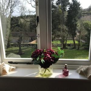 Coombe Lodge Farm House