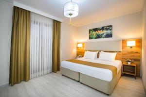 Basic Double Room with Partial Sea View room in White House Hotel