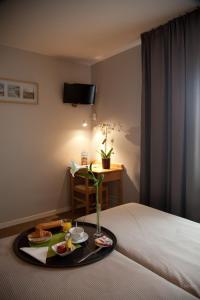 Hotels Logis Hotel Le Relais : photos des chambres