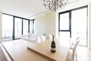 Stylish elegant Suite in Torre Solaria with exclusive Milans view