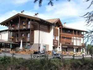 DOLOMITI appart&rooms