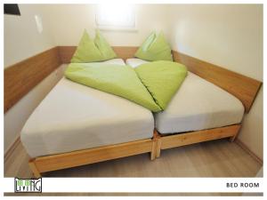 ACO Living - A Cheap Overnight