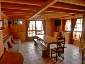 Appartements Chalet Les Lioues : photos des chambres