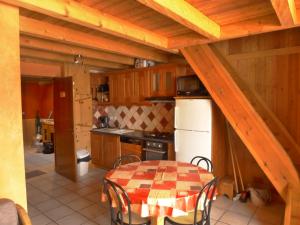 Appartements Chalet Les Lioues : photos des chambres