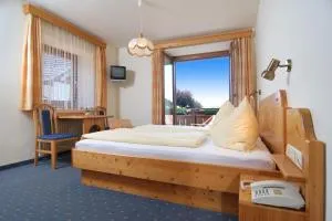 胡伯托斯霍夫旅馆 - 拉茨查赫·奥伯登弗