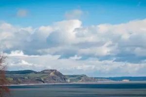 Silver View-Spa Hot Tub-Beautiful Sea Views-Free Parking- Central Lyme Regis - Lyme Regis