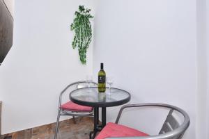 Apartments Song of Joys