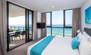 Boardwalk Burleigh Beach - Official