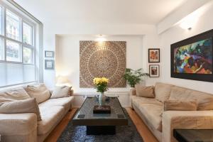 LONDON LUXURY TOWNHOUSE KENSINGTON