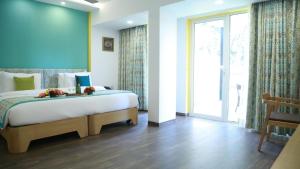 Acron Seaway Resort