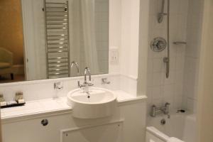 Annandale Arms Hotel