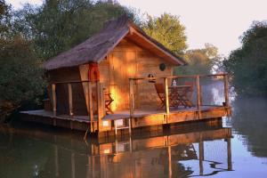 Lodges Village Flottant de Pressac : photos des chambres