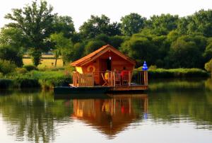 Lodges Village Flottant de Pressac : photos des chambres