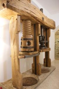 Santo Mercurio Country House