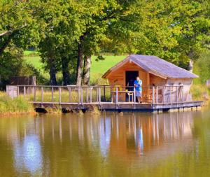 Lodges Village Flottant de Pressac : photos des chambres